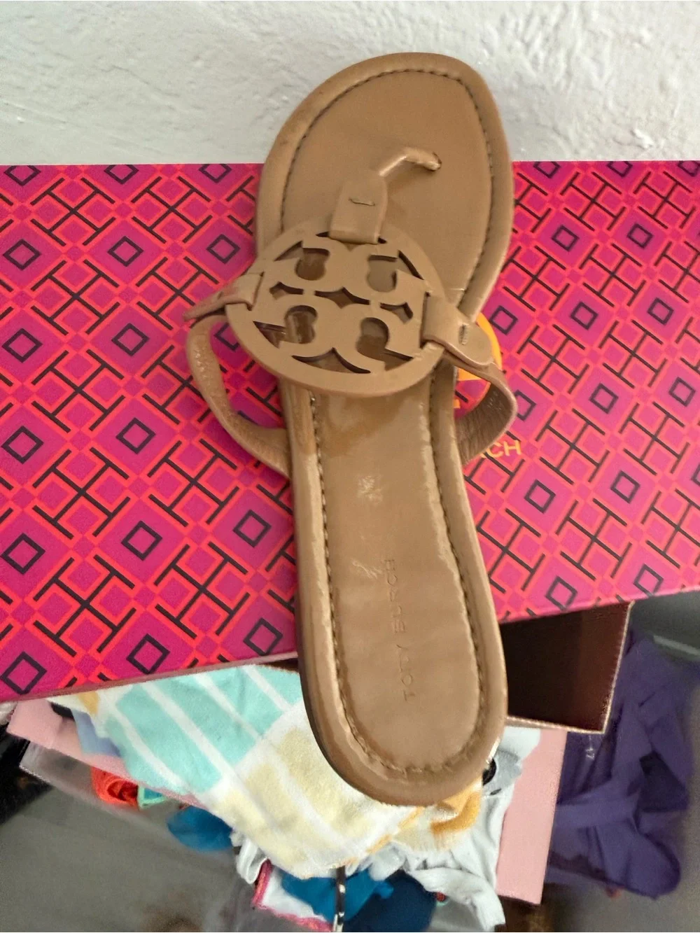 Tory Burch brown patent leather LEFT ONLY